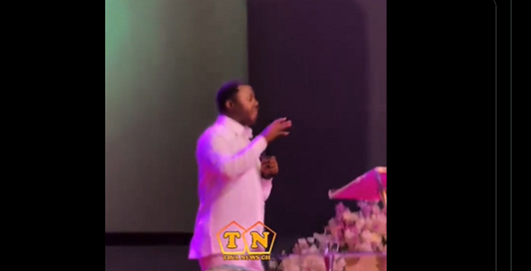 Rev John Ntim Fordjour prayed for the success of John Mahama's government