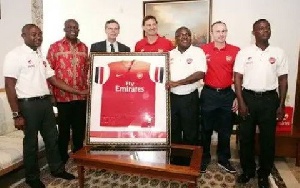 Arsenal legend Tony Adams gifted Amissah-Arthur an Arsenal shirt when he came to Ghana