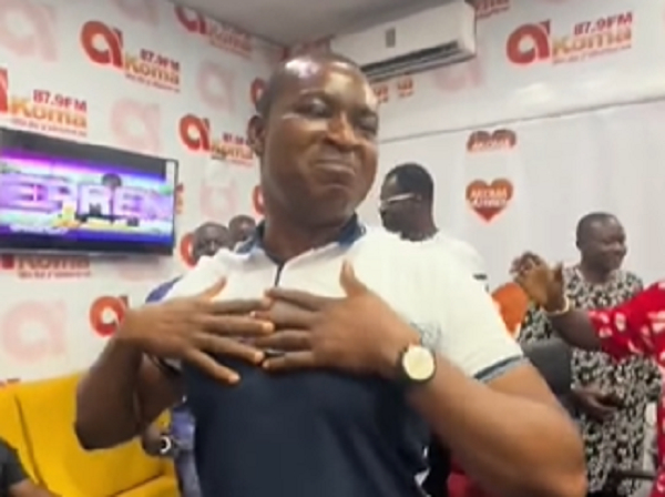 Watch as Chairman Wontumi jams to King Paluta’s ‘Makoma’ track