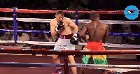 Oluwasuen took control of the bout in the first round with some wild punches on Hicks