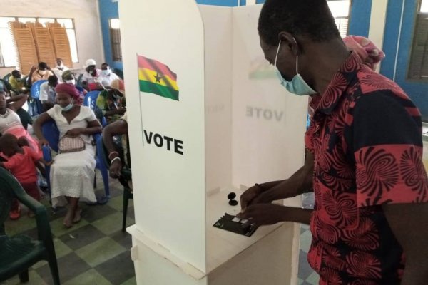 Central Tongu EC trains visually impaired voters on ‘tactile Jacket’ use