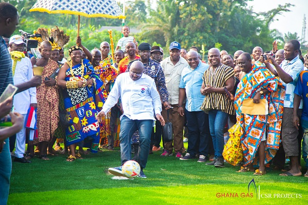 Vice President Dr Mahamudu Bawumia performing the kick off ceremony