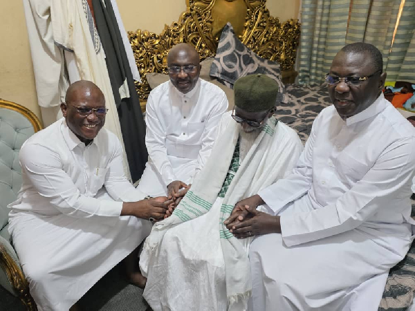 Dr Mahamudu Bawumia (second from L) Chief Imam (third from L) and Amin Adam (R)