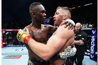 Dricus du Plessis (R)  inflicted Israel Adesanya's first ever defeat by submission in the UFC