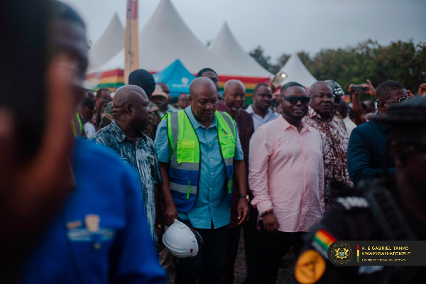 President Mahama (M), Gabriel Tanko Kwamigah-Atokple among other officials