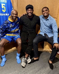 Essien (middle) with Makelele (left) and Eto (right)