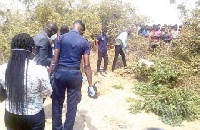 Police at the crime scene to convey the corpse