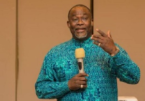 Dr Ekwow Spio-Garbrah, Minister for Trade & Industry