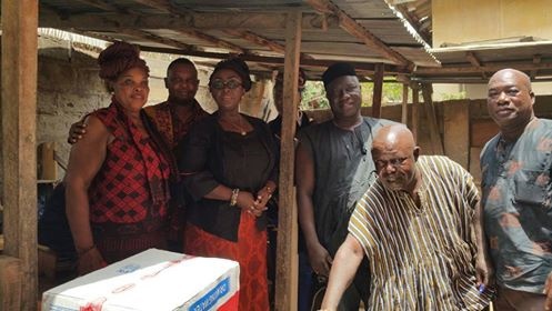 Hon. Dzifa Gomashie with family of late Solomon Sampah