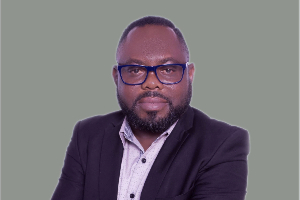 Julius Quashigah has 28 years of industry experience