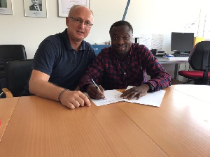 Tekpetey sealed his loan move on Friday afternoon