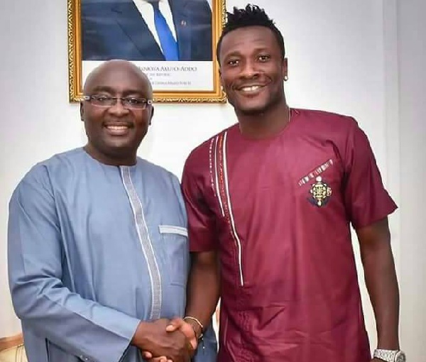 Dr Mahamudu Bawumia and Asamoah Gyan