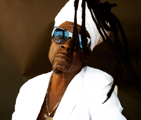 Highlife singer, Kojo Antwi