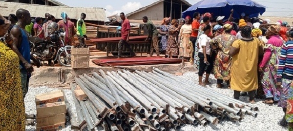 The market women were grateful to the Chief of Staff for her support