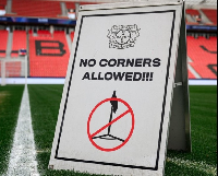 Image of the signboard placed at the corner arc