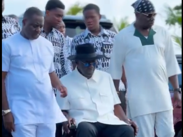 Former president Kufour and family at the wreath-laying ceremony