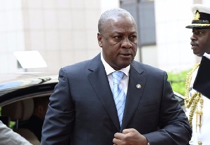 Mahama took car 'gift' from Burkinabe contractor