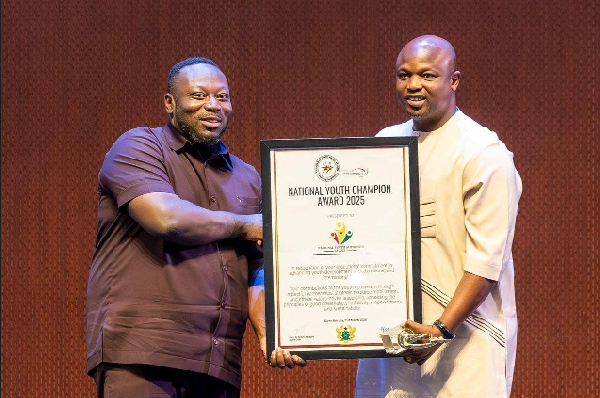 George Oare Addo receiving the award on behalf of the authority