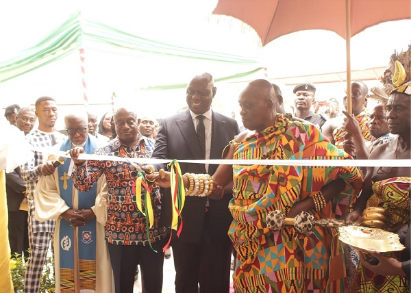 Chief Justice Kwasi Annin-Yeboah with Daasebre Otuo Serebour ll