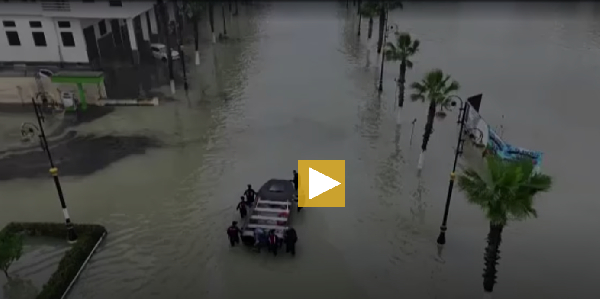 Rescuers evacuate people, Ksar el-Kebir, Morocco, 2 February 2026