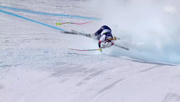 Lindsey Vonn crashed during the women's downhill final on Feb 8