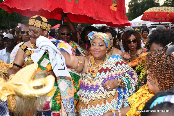 The Ewe Queen of Chicago, Mama Hilda Adjaho Kuevi arriving at Ghanafest