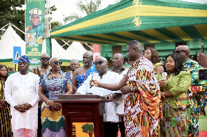 Julius Debrah, Chief Of Staff, Speaking (in White)