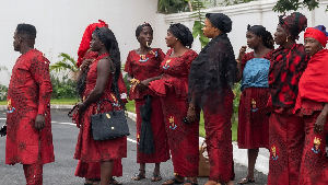 Funeral grounds fill with mourners despite the court order suspending the burial plans
