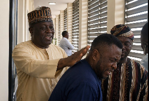 The Muslim cleric captured slapping Apostle Daniel Junior Yaw Adjei The Muslim cleric captured slapping Apostle Daniel Junior Yaw Adjei
