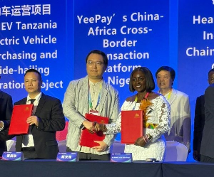 Hannah Bissiw & China