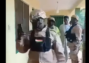 The suspected thugs drove away officers on duty at the Bekwai, Offinso South, and Nkawie offices