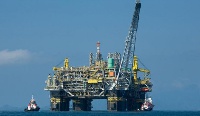 Oil and gas rig (file photo)