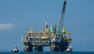 Oil and gas rig (file photo)