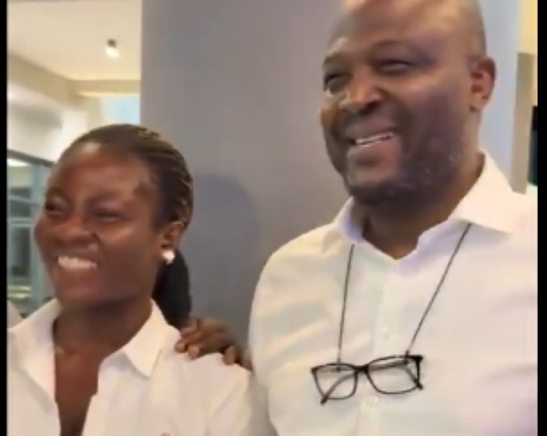 Ibrahim Mahama (R) invited the lady and another gentleman for a photograph