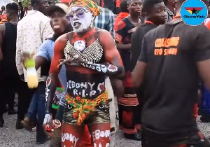 Ebony's fan painted his body to mourn and pay his last respect to the departed dancehall diva