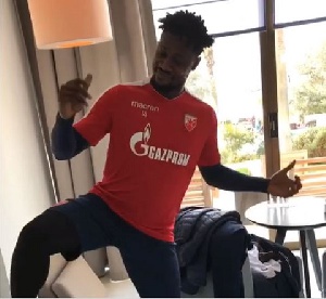 Richmond Boakye showing off dance moves
