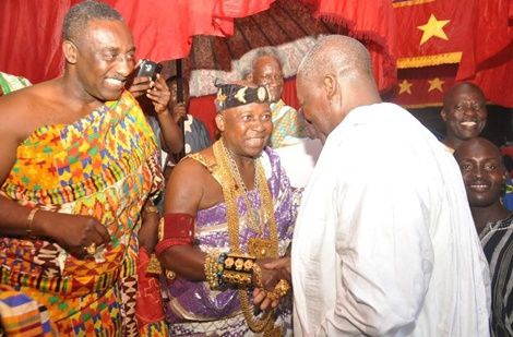 Vice President Kwesi Amissah-Arthur with the chiefs of Larteh