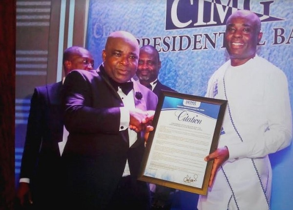 Prof Abednego Okoe Amartey,Vice-Chancellor UPSA receiving his award