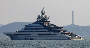 The multi-deck luxury boat valued at $500m (£370m) transited the Gulf waterway at the weekend