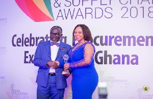 Sarah Adwoa Safo receiving the award