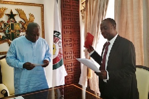 Mahama Swearing In Kwabena Donkor