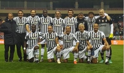 Stephen Appiah with some old Juventus stars