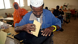 A Djiboutian casts his vote