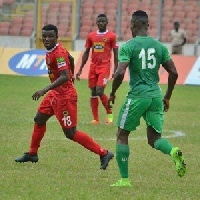 Obeng (in green) has agreed to sign for the newly promoted Ghana Premier League club