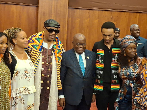 Stevie Wonder and family with President Akufo-Addo