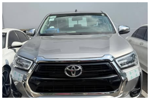 Armed robbery suspect killed as police recover stolen vehicle