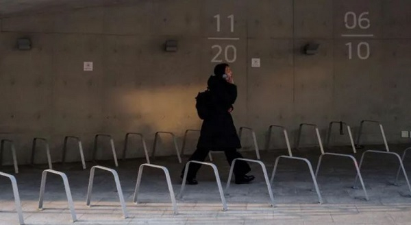 Under a revised law, victims will be allowed to see their stalker's location if they're nearby