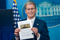 Federal law bars printing US money with the image of a living person
