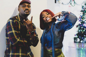 Gyakie (R) with her manager Electro Mirror