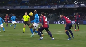 Victor Osimhen takes on Napoli defenders